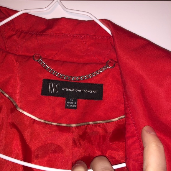 Red outdoor jacket - Picture 3 of 4